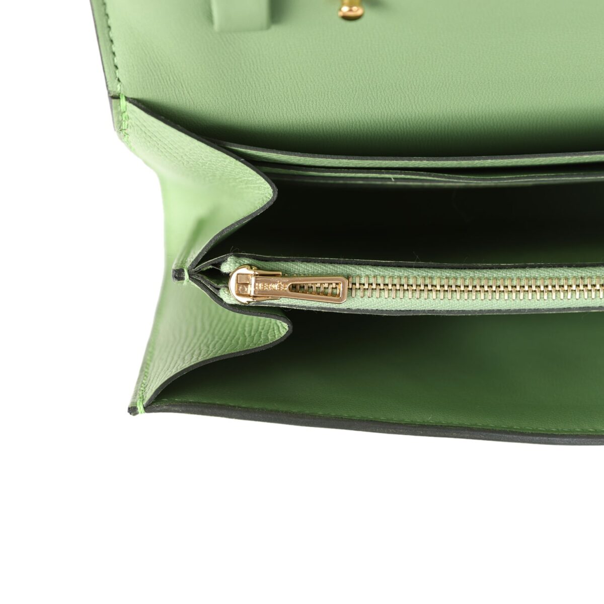 Hermès Constance Wallet To Go Vert Criquet Epsom Marquette Gold Hardware - Image 8